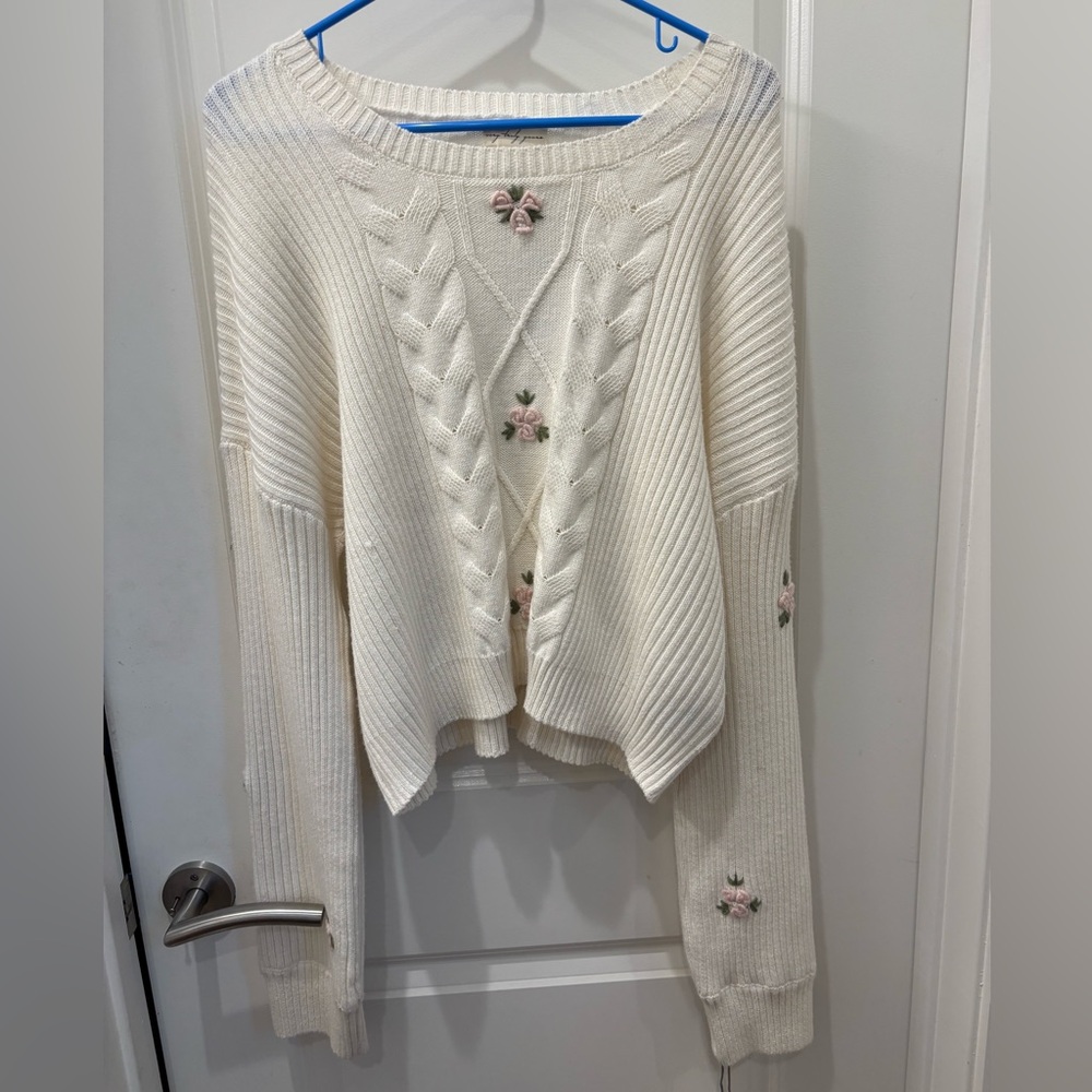 NWT Very Truly Yours Elegant Cream Sweater with Embroidered Floral Accents- XL
